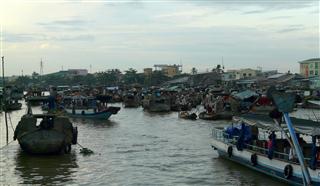 Cai_Rang_Floating_Market_6